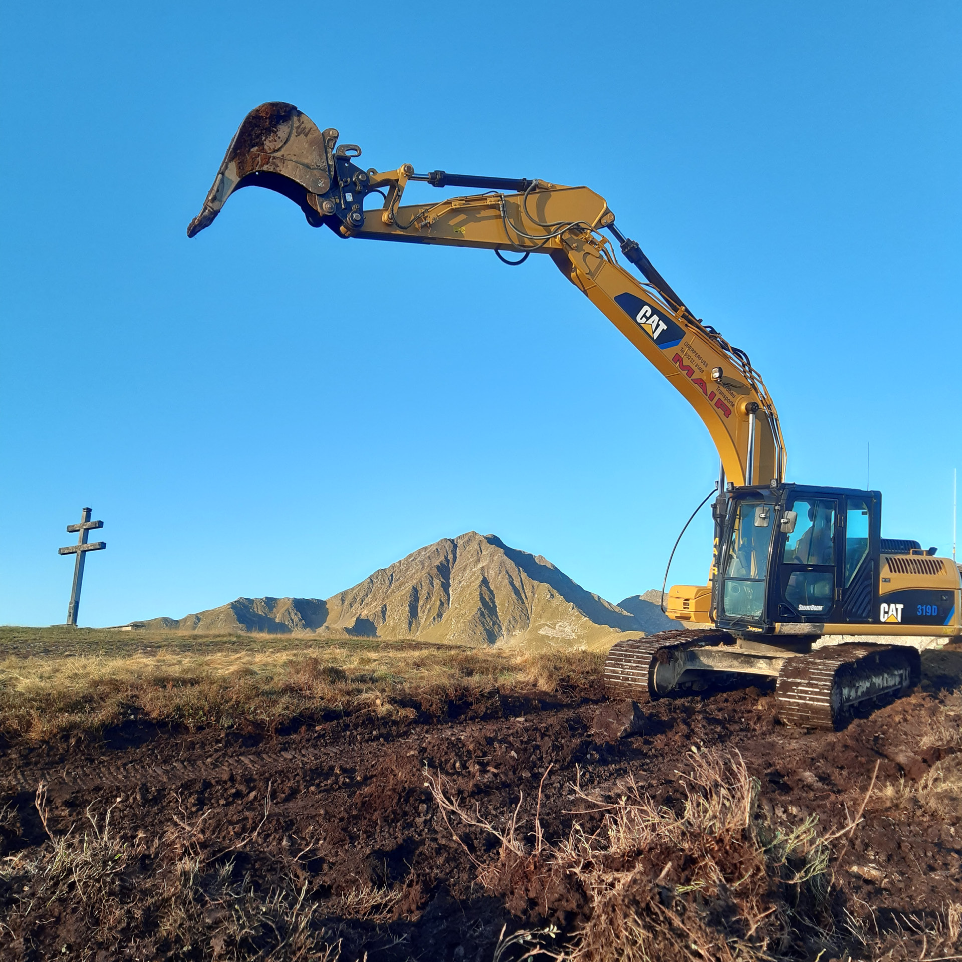 Kettenbagger beim Pisten- und Liftbau am Rangger Köpfl